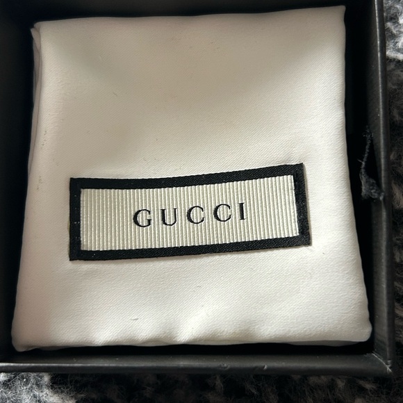 Gucci Silver Heart Pendant Necklace
